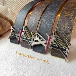 Picture of LV Belts _SKULV40mmx95-125cm356279